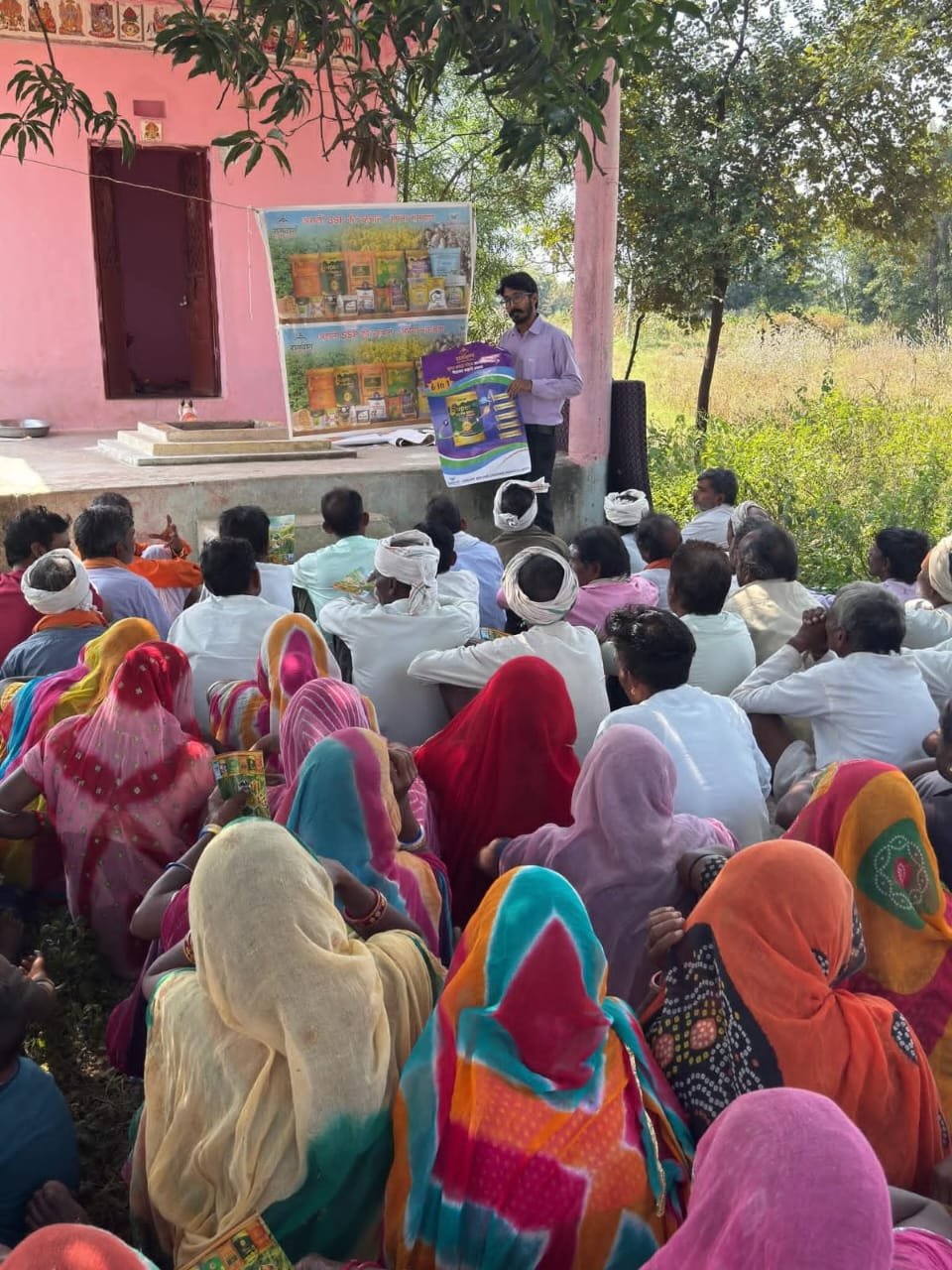 Demonstration of agricultural inputs to farming families